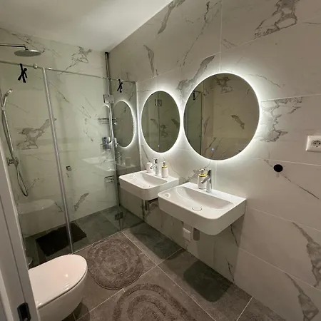 K District - Bg, Private Parking *