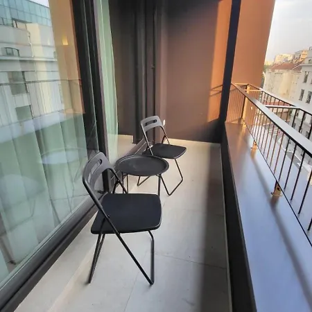K District - Bg, Private Parking Apartment *