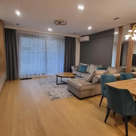 K District - Bg, Private Parking * Belgrado