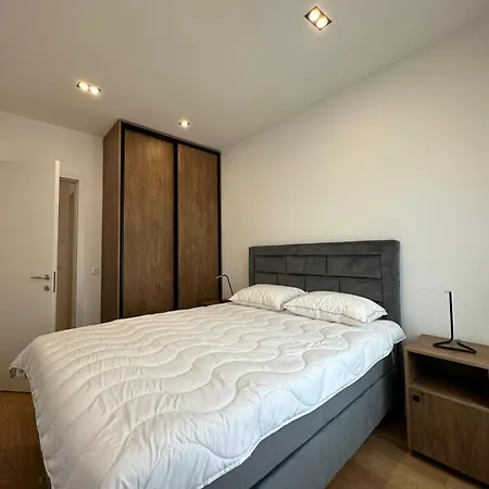 K District - Bg, Private Parking Appartement