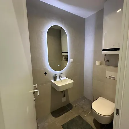 K District - Bg, Private Parking Belgrado