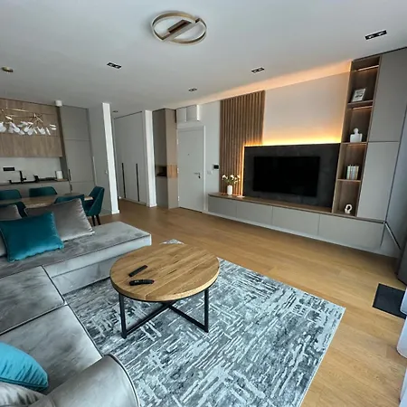 K District - Bg, Private Parking Belgrado